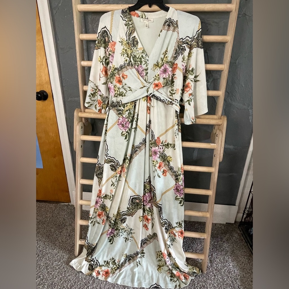 Jessica Simpson Maternity Dress